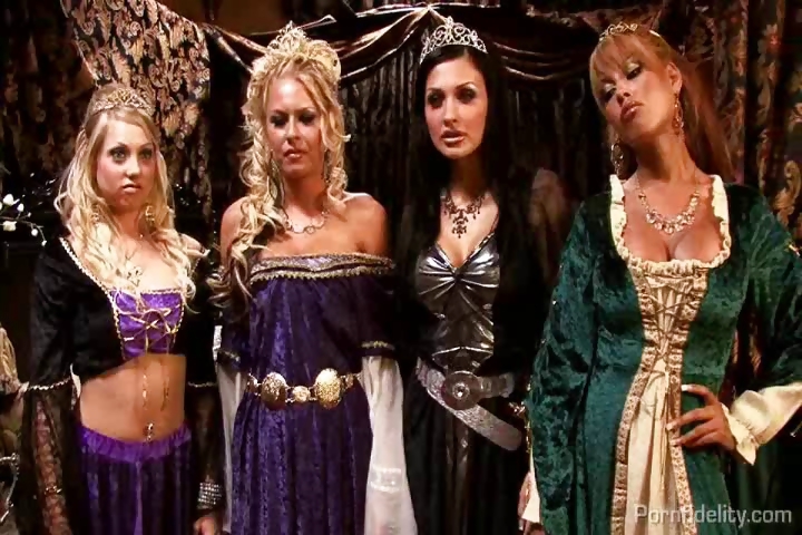 Whore Orgies - King And Queen Have A Medieval Orgy With Four Hot Whores at DrTuber